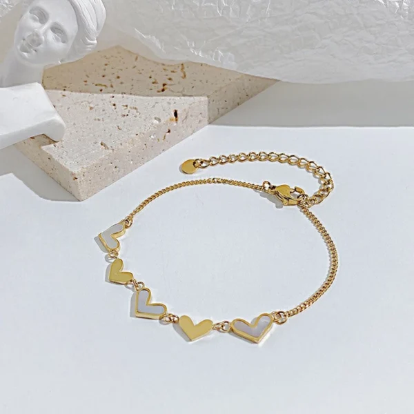 YOUNIQ LAMOUR Titanium Heart Bracelet