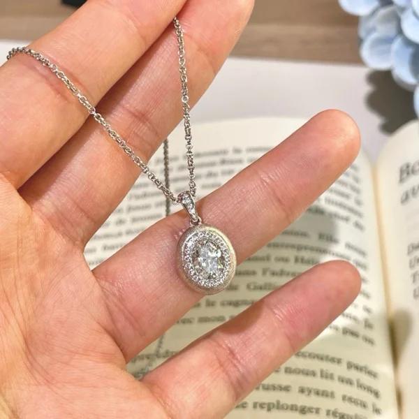 my-11134207-820le-mr71c0wf1hxo32.webp Round Crystal Pendant Necklace