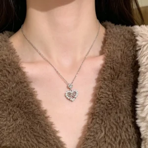 Alloy Zircon Bow Heart Pendant Necklace