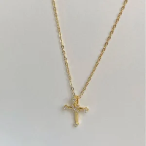 sg-11134201-81zvt-mitt7sq0dvd31c.webp Alloy Cross Pendant Necklace